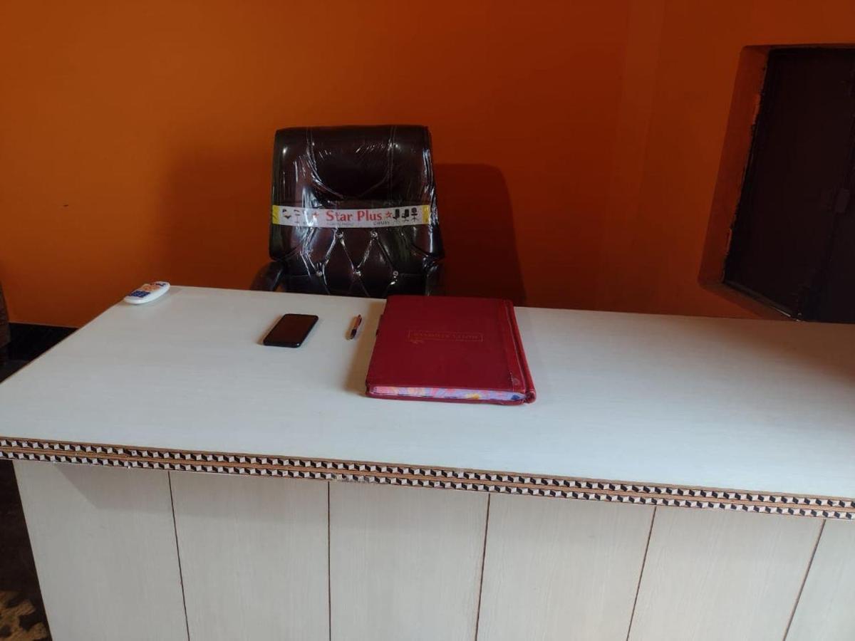 Oyo 83936 Chaudhary Guest House Bulandshahr Εξωτερικό φωτογραφία