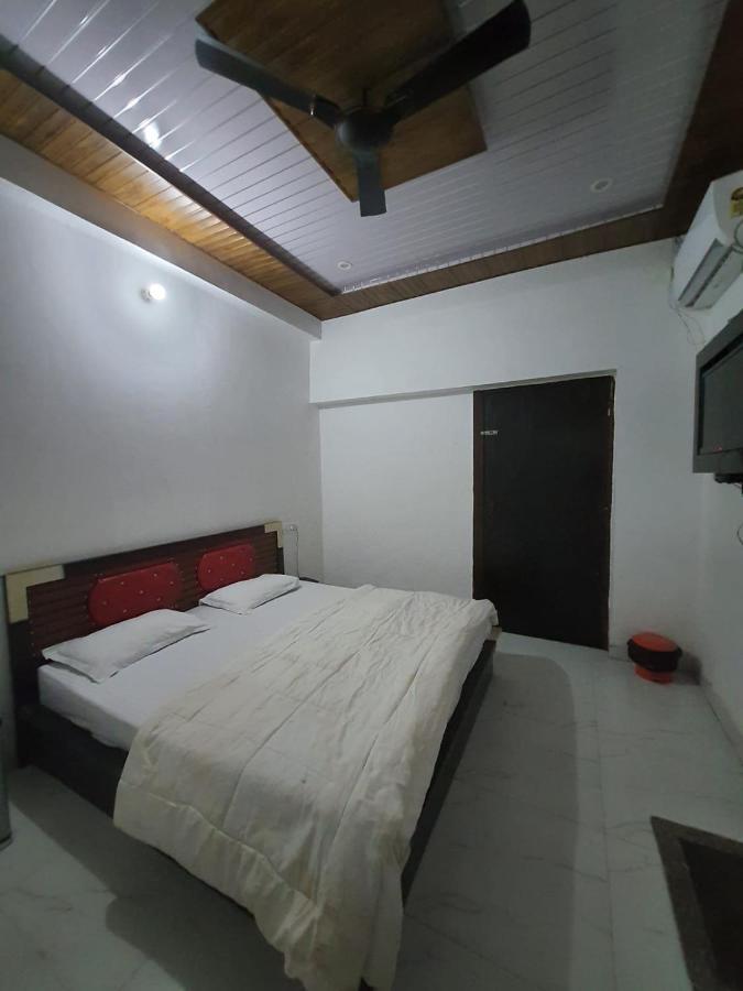Oyo 83936 Chaudhary Guest House Bulandshahr Εξωτερικό φωτογραφία